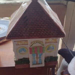 Charming Coffeehouse Ceramic Decor